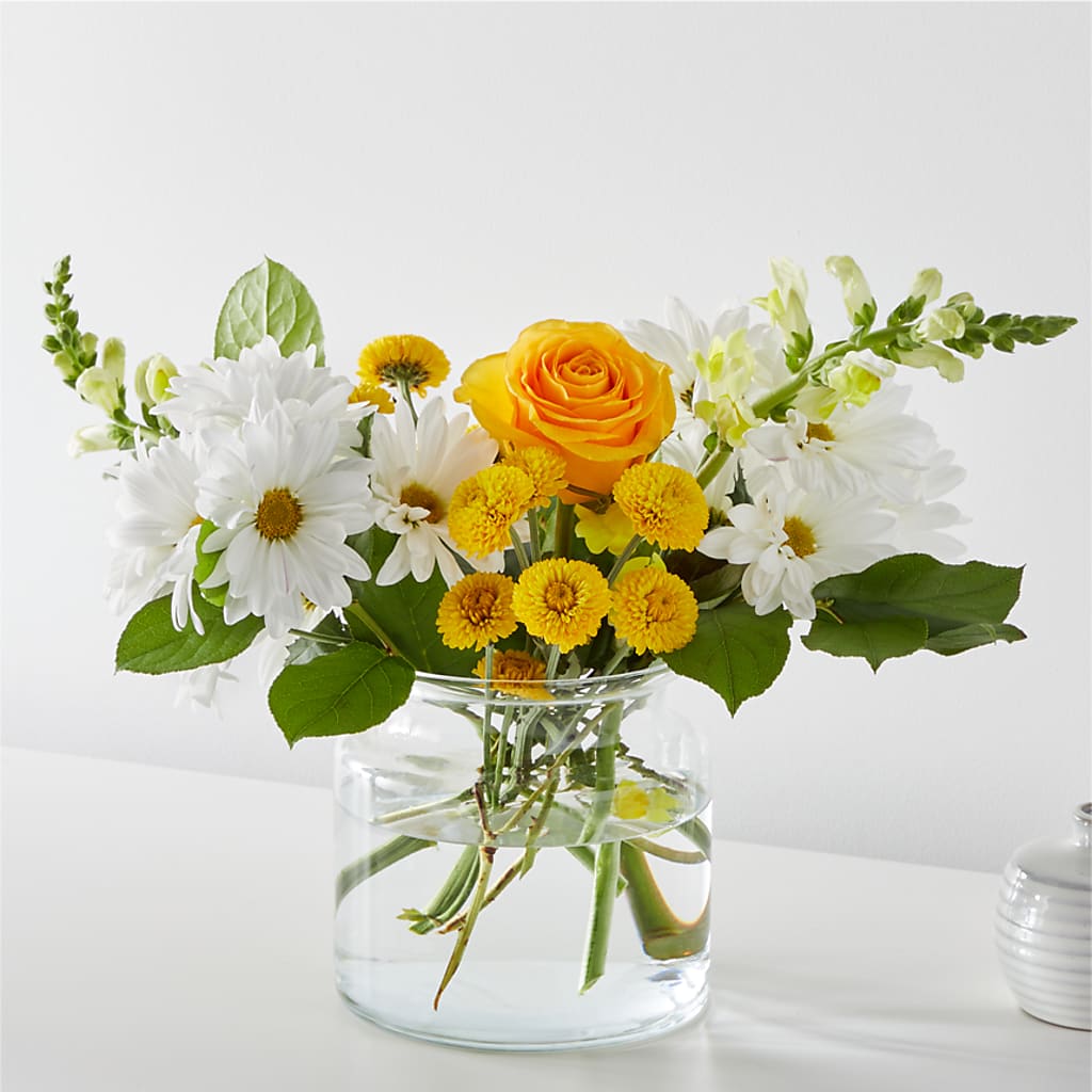 Sun Salutation Bouquet – GLAMMY'S FLOWER GARDEN, Fayette AL