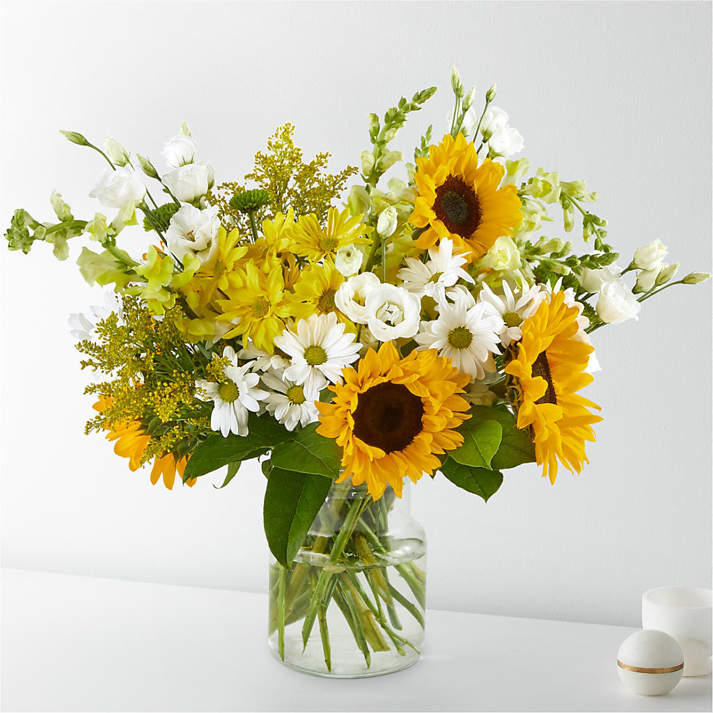 Hello Sunshine Bouquet – GLAMMY'S FLOWER GARDEN, Fayette AL