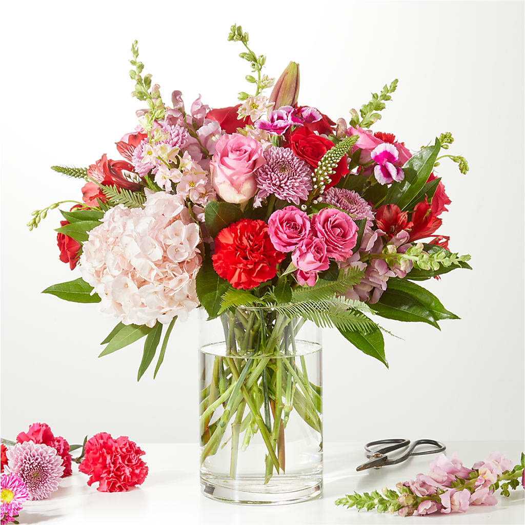 Swooning Over You - A Luxury Florist Original – GLAMMY'S FLOWER GARDEN, Fayette AL