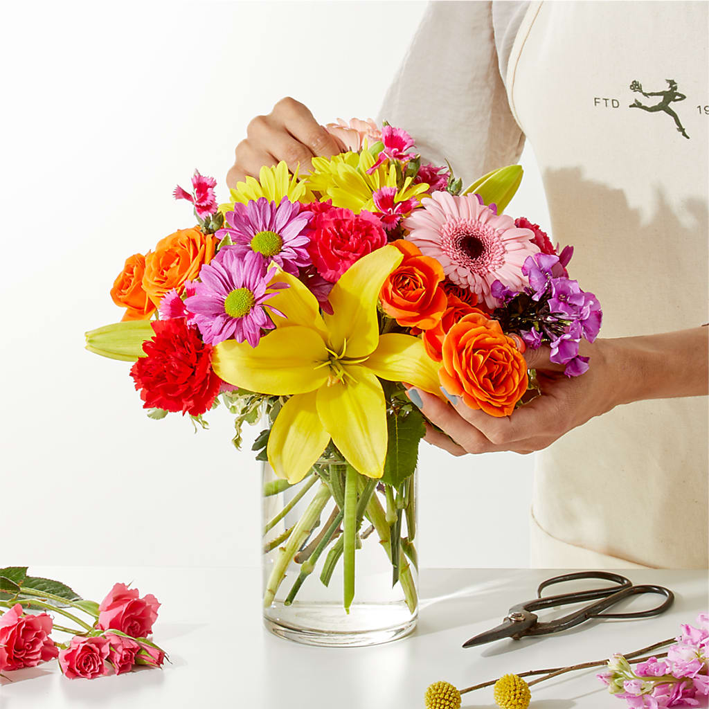 Cue the Confetti - A Florist Original – GLAMMY'S FLOWER GARDEN, Fayette AL