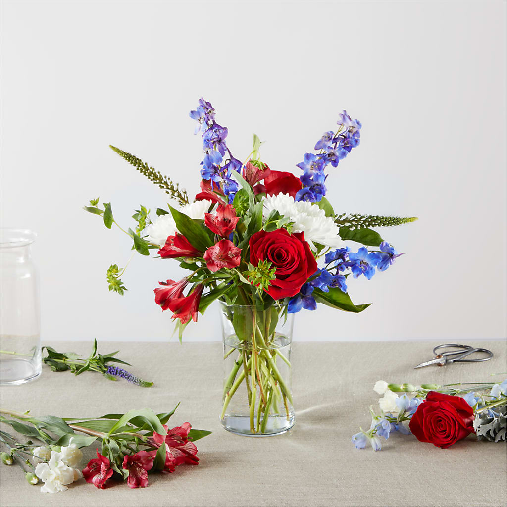 Star Spangled - A Florist Original – GLAMMY'S FLOWER GARDEN, Fayette AL