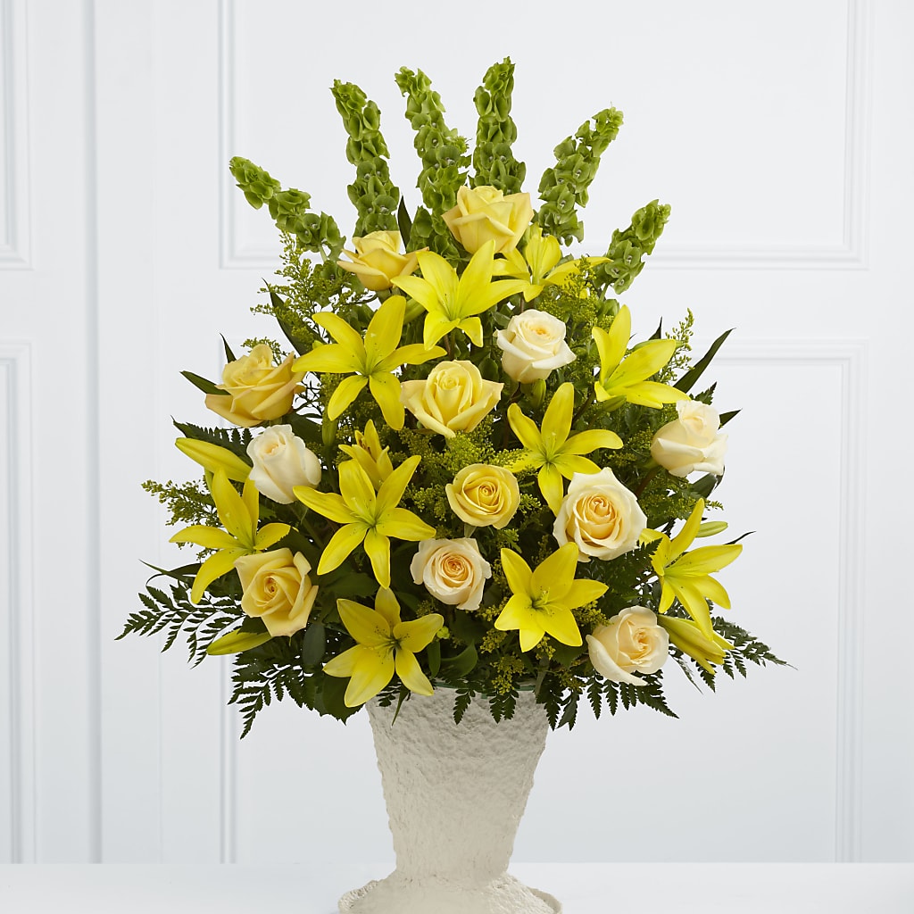 Golden Memories Arrangement – GLAMMY'S FLOWER GARDEN, Fayette AL