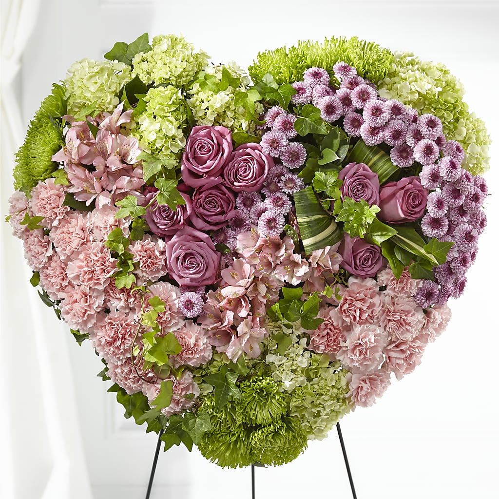 Heartwarming Standing Heart – GLAMMY'S FLOWER GARDEN, Fayette AL