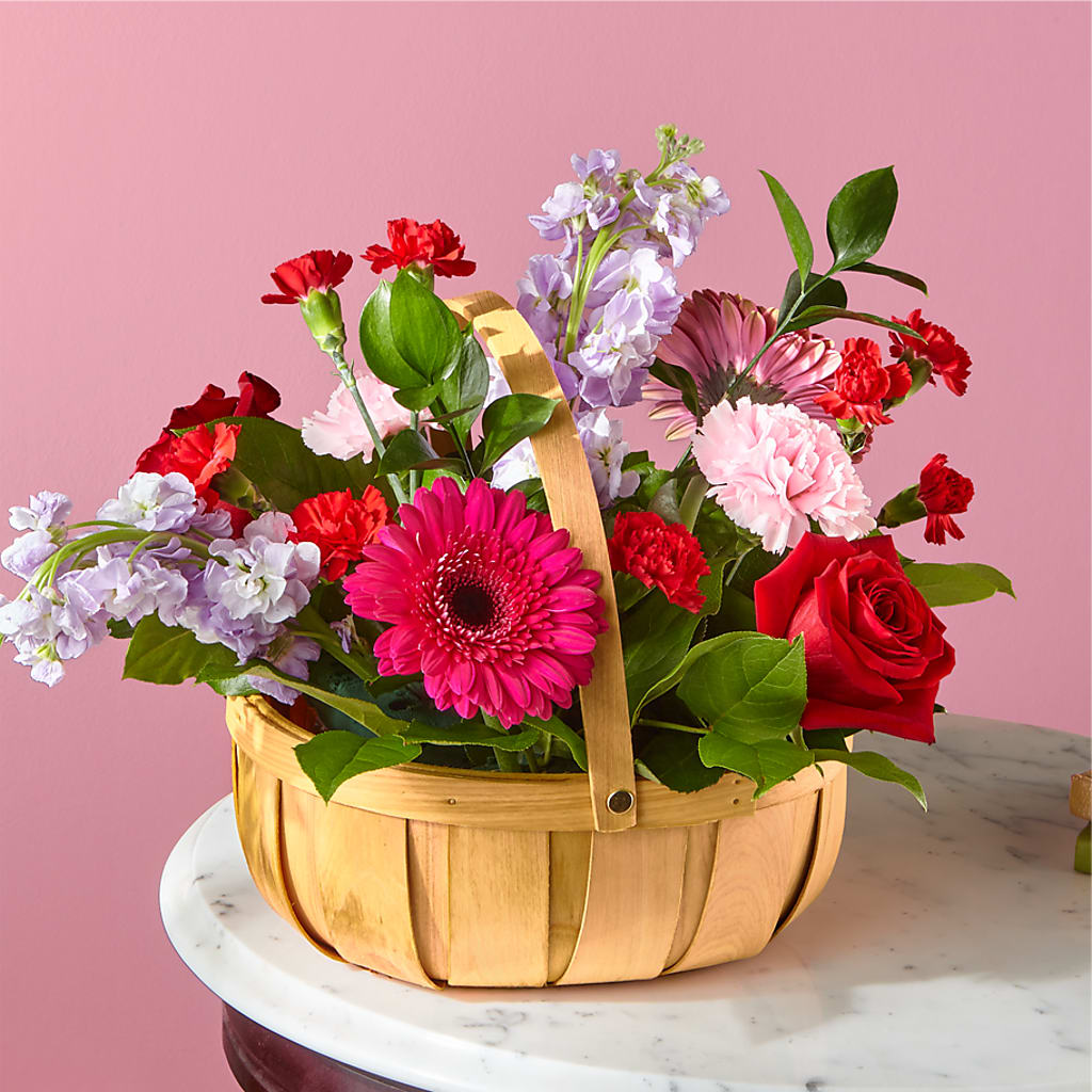 Pink Picnic Basket – GLAMMY'S FLOWER GARDEN, Fayette AL