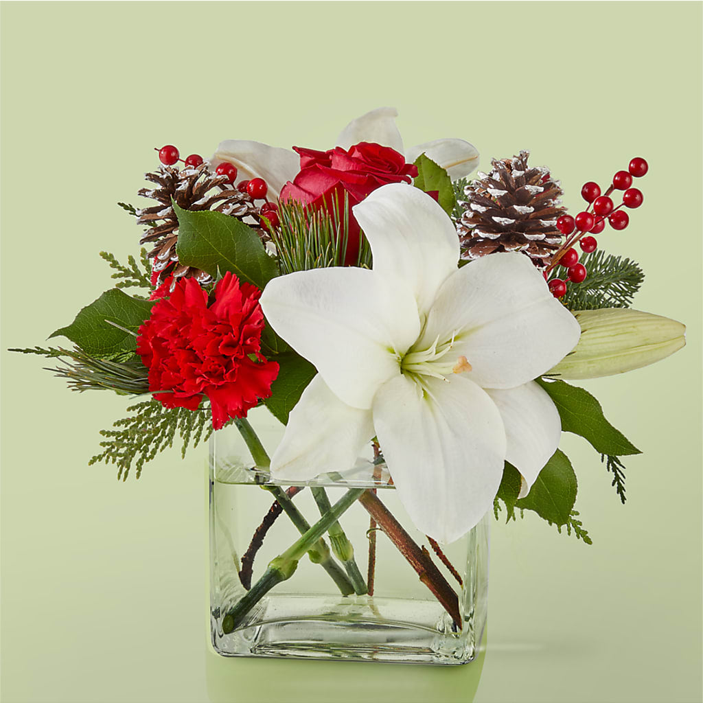 Glistening Icicles Bouquet – GLAMMY'S FLOWER GARDEN, Fayette AL