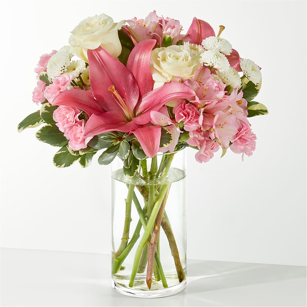Piece of Cake Bouquet – GLAMMY'S FLOWER GARDEN, Fayette AL
