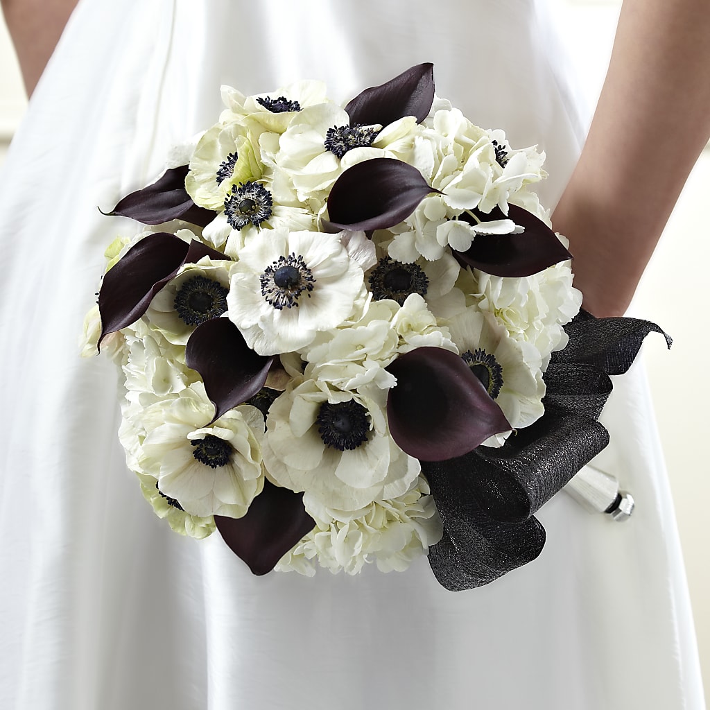 To Have and To Hold Bouquet – GLAMMY'S FLOWER GARDEN, Fayette AL
