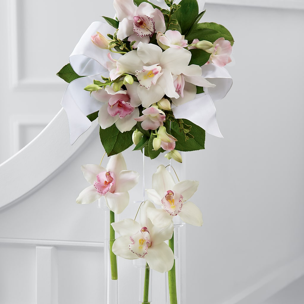 Perfect Entrance Pew Arrangement – GLAMMY'S FLOWER GARDEN, Fayette AL