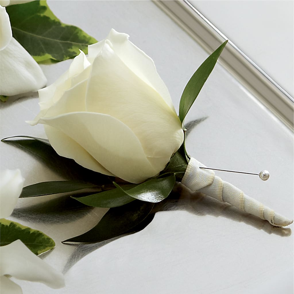 White Rose Boutonniere – GLAMMY'S FLOWER GARDEN, Fayette AL