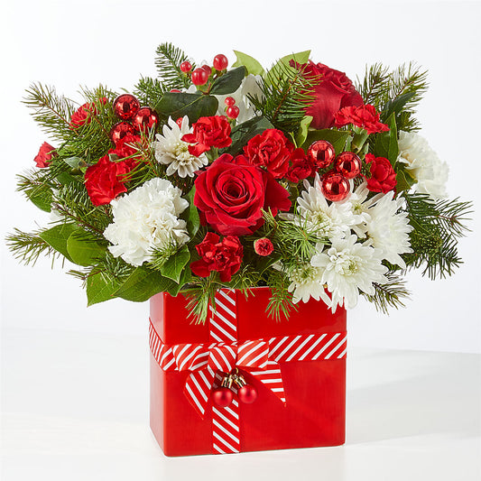 Presents Under the Tree Bouquet – GLAMMY'S FLOWER GARDEN, Fayette AL
