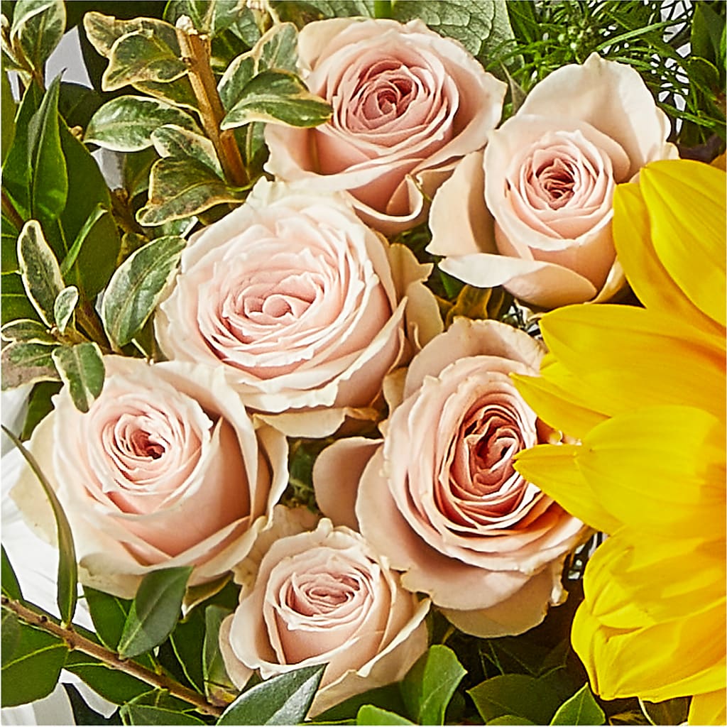 The Good Life Bouquet – GLAMMY'S FLOWER GARDEN, Fayette AL
