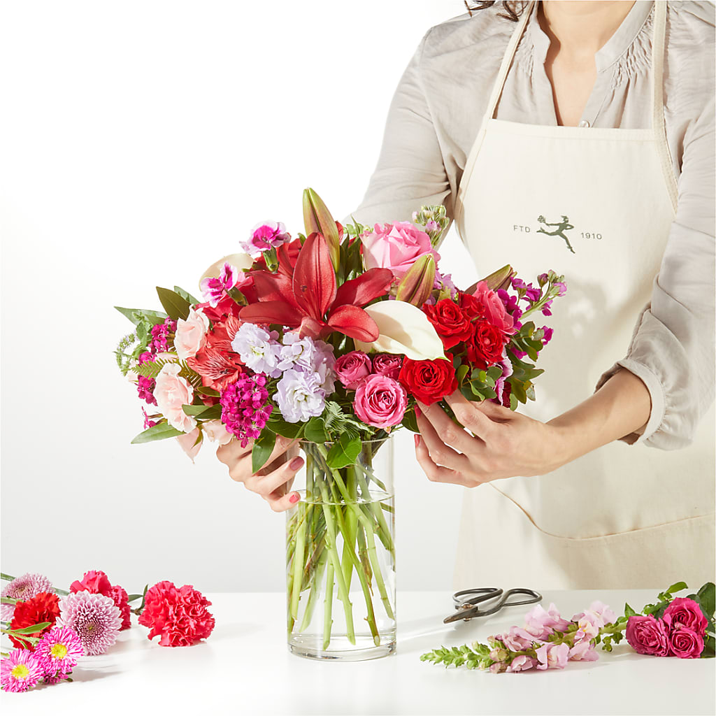 Swooning Over You - A Luxury Florist Original – GLAMMY'S FLOWER GARDEN, Fayette AL