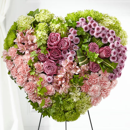 Heartwarming Standing Heart – GLAMMY'S FLOWER GARDEN, Fayette AL