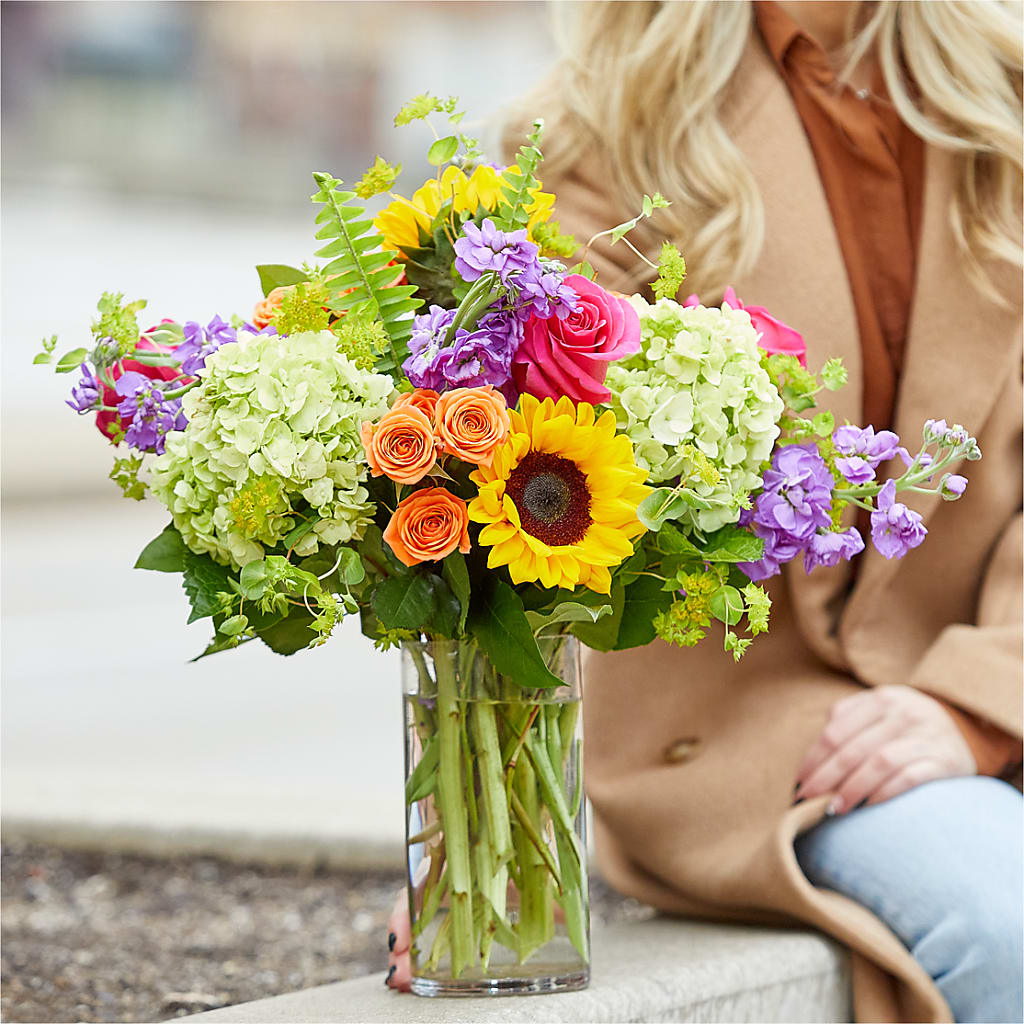 Vibrant Greetings Bouquet – GLAMMY'S FLOWER GARDEN, Fayette AL